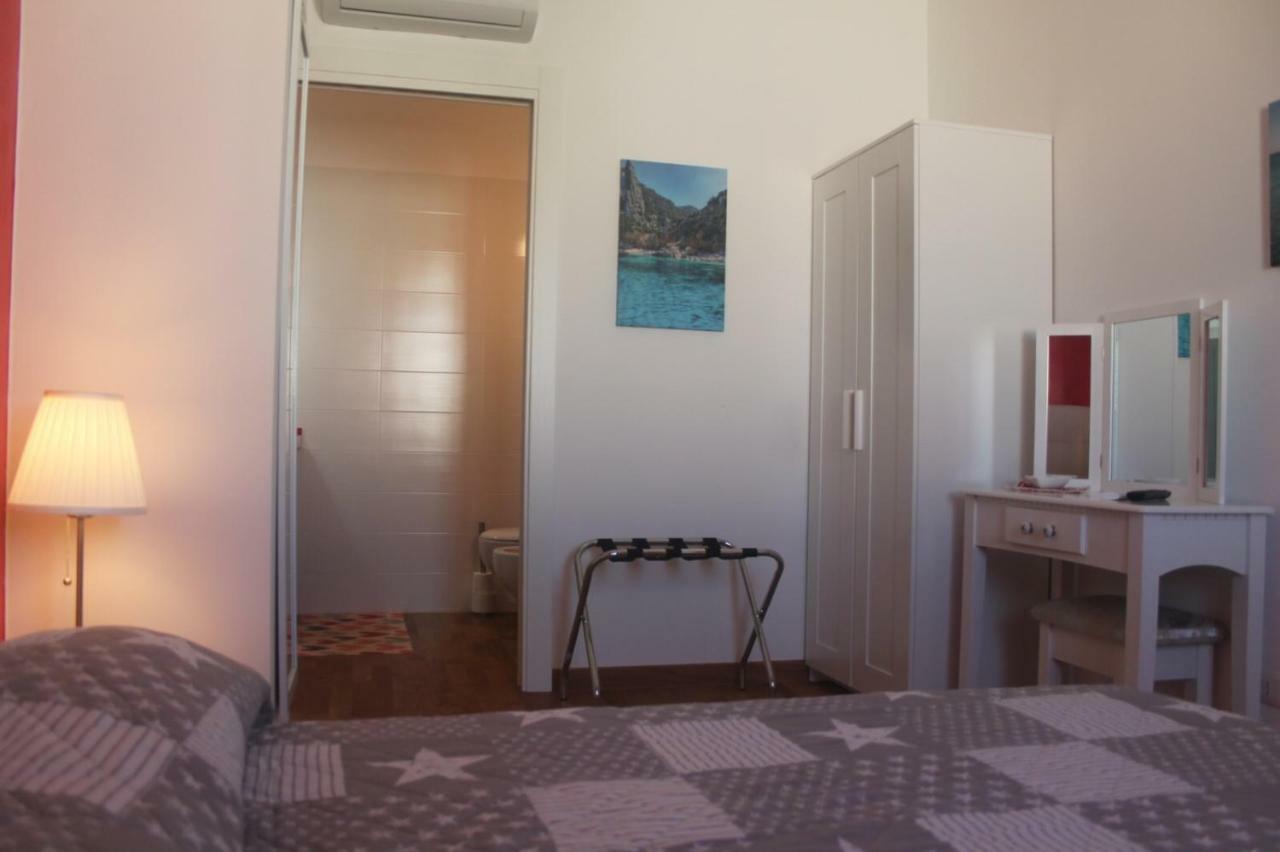 Blue Sea Rooms Apartment Cagliari Extérieur photo